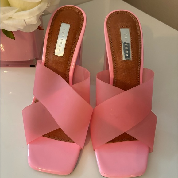 Slipper - Picture 3 of 4